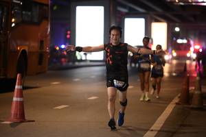 BIB: 1302
                            <button type="button" onclick="openModal(18733505)" class="btn btn-primary btn-sm float-right btn-popup" data-toggle="modal" data-target=".modal-high-quality">
                        <i class="fas fa-shopping-cart"></i> Add to Cart
                    </button>
                                            <button type="button" onclick="isThisMe(18733505, true)" class="btn btn-success btn-sm float-right btn-popup btn-isme hidden" data-toggle="tooltip" data-placement="bottom" title="นี่คือรูปของคุณใช่ไหม คลิกที่นี่เพื่อเอาเข้าอัลบั้ม">
                        <i class="fas fa-plus"></i> Add to album
                    </button>
                    <button type="button" onclick="isThisMe(18733505, false)" class="btn btn-warning btn-sm float-right btn-popup btn-isnotme hidden">
                        <i class="fas fa-ban"></i> Remove from album
                    </button>